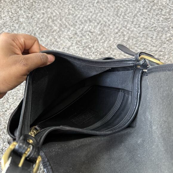 Vintage COACH WHITNEY Black Leather Crossbody Bag Carryall Flap Purse 4115 - Picture 7 of 11